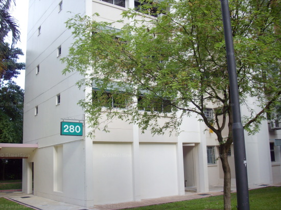 Toh Guan Road thumbnail photo